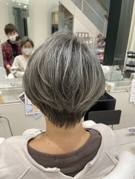 アヴァンス 深井店(AVANCE.) 私が白髪をやめた日