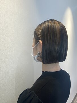 ブランコトレス 烏山店(BLANCO tres) ぱっつん前下がりボブ