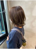 抜け感外ハネミディ外国人風カラーグレージュ20代30代大分