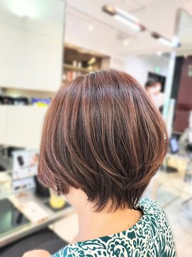 ノル(NOLL) 【NOLLL小梛】30代～50代大人可愛いショートカット