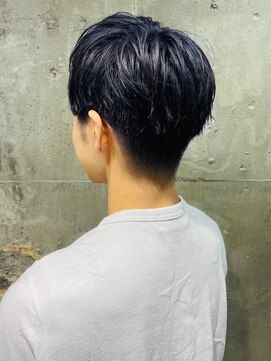 アルフレッド 瑞穂店(alfRed) ブリーチ　ネイビー　ツーブロックマッシュ　10代20代