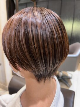 アレクサンドルオブカラーズカナザワ(ALEXANDRE OF COLORS KANAZAWA) ショート