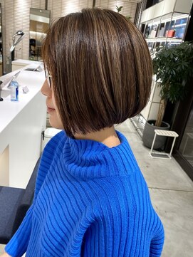 ステアケース 武蔵小杉店(stair:case) 大人ショートボブ/ハイライト/白髪ぼかし/武蔵小杉/自由が丘