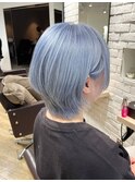 色落ちをキレイにしたい方におすすめ ブルーカラー ショートボブ