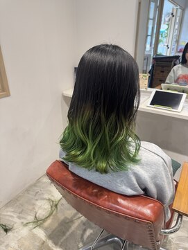 コティ(koti) グラデーションカラー