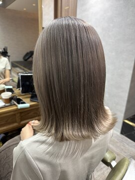 スウィートルーム 辻堂(sweet room) 切りっぱなしミディアムボブ×くすみベージュ系カラー