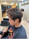 ツイストスパイキーショート