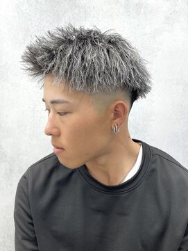 ルースト 西院店(ROOST) ツイストパーマ/ホワイトメッシュ/ジェットモヒカン