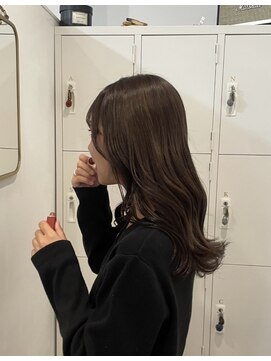 エイチ 梅田(H) グレージュオリーブグレージュラベンダーグレージュウルフボブ