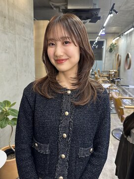 バド(bado) ベージュカラー/透明感カラー／レイヤーカット／髪質改善/本町