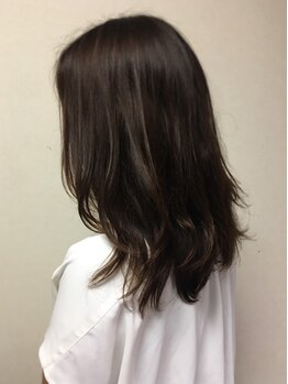 ラヴィーヌ+の写真/【完全マンツーマン】最初から最後までオーナーが専任。周りを気にせず相談できる、あなただけの特等席。