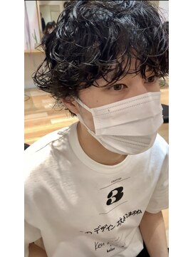 ロマリア 青山 南青山(Lomalia) 乾かしてキマるメンズショートパーマ