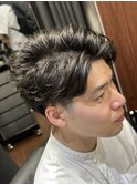 ナチュラルな毛流れアイロンパーマ