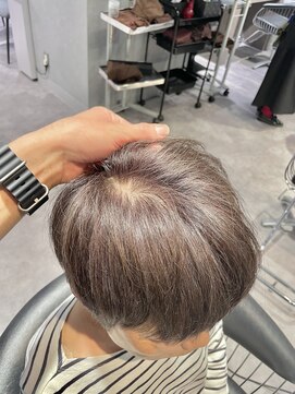 アース クロスガーデン川崎店(HAIR&MAKE EARTH) after→before右スワイプ【白髪ぼかし・脱白髪染め】