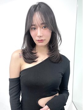 ヴェイン 渋谷(vain) ミディアムレイヤーカット/くびれヘア/20代30代/インナーカラー