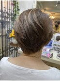 脱白髪染めハイライト☆ショートレイヤー30代/40代/50代