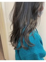 シラソル 八王子北口(Gilasol)&nbsp;暗めグレー×顔周りレイヤー