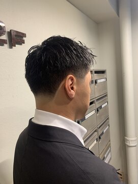 ミリオンバックス 神田店(Million Bucks) ビジネスショート<理容室>[メンズ/眉毛/バーバー/神田/秋葉原]