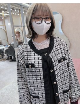 ロンド レア 天神大名店(Lond Le’a) ホワイトブロンド/外ハネボブ/美髪/ワイドバング/ブルーブラック