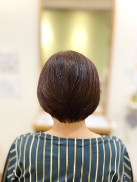 ヘアー グリーン(hair green) 30代40代50代/ショートボブ/白髪染め/香草カラー