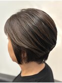 白髪ぼかしにもピッタリなショートボブスタイル