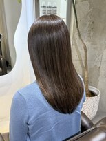 ロエ(loe)&nbsp;魅惑のロングヘア 大人女性の白髪ぼかし