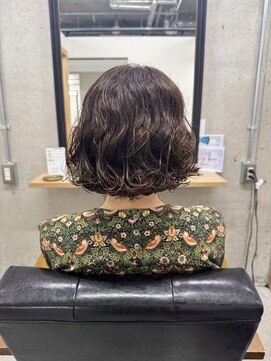 リル(LIL') ミニボブパーマ