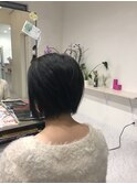 ショートボブ