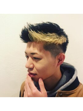 クリエイション ヘアメイク(Creation HAIR MAKE) フェードジェットモヒカン×ホワイトブロンドメッシュ
