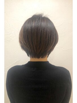 ウィロー(WILLOW) 【WILLOW】丸みショート