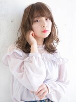 ルティア 池袋(Lutia) ミルキーベージュ ラフ巻きスタイル