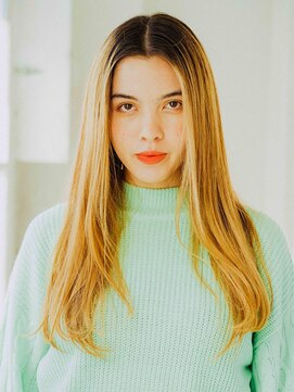 イングローブ 長生店(ingrove) センター分けロングスタイル