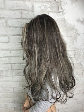 アジールヘア 赤羽駅南口店(agir hair) ハイライトグレージュ/コントラストハイライト【赤羽】