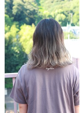 ビアージュ(Viage) 【ケアブリーチでダメージ抑えて】グレージュグラデーション