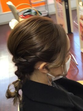 ヘアサロン ユニティ(Hair Salon Unity) 編み下ろしスタイル