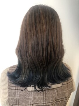 ケイズプラスカラン(HAIR AND MAKEUP K's PLUS calin) 【倉敷　沖/calin】ダークブルー　グラデージョン