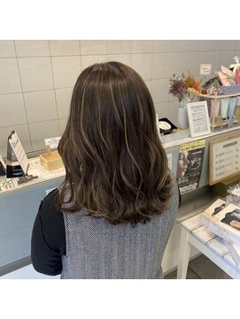 ユニ(Uni.) コントラストハイライトカラー