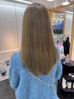 ユニ バイ マグ 長野店(Uni.by Mag) 大人可愛いブリーチなしオリーブベージュ伸ばしかけミディ