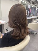 白髪ぼかし/ミディアムレイヤー/くびれヘア/ブラウンベージュ