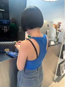 シータ(sheta) 【表参道sheta小林】黒髪ミニボブ切りっぱなしボブ前髪あり