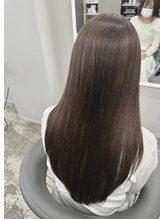 ラナ カスガイ(Lana KASUGAI) ストレートヘア