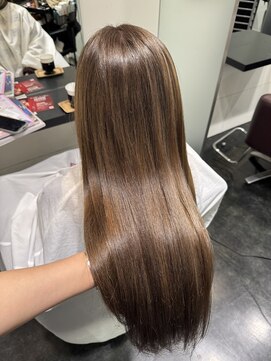 ハイライトにも〇！ミルクティーカラー♪