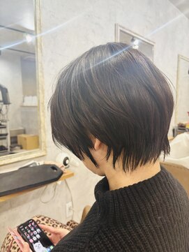 ベティバイシェーン(Betty by schon) ショートボブ