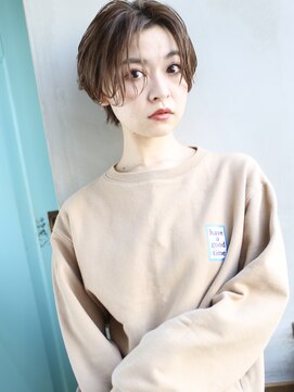 バース(BIRTH) 天神【BIRTH】センターパート×大人パーマ束感ショート