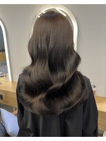 ジーナ 渋谷駅前(Zina)&nbsp;shion ブリーチなしで作るアッシュオリーブカラー