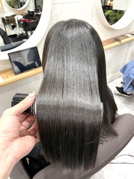 アムヘアー(A.M. hair) 【自分史上一番☆】髪質改善黒髪ツヤストレート☆