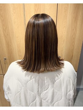 ディードットログ 大和西大寺店(D.Log) ナチュラル外ハネ　ハイライトカラー