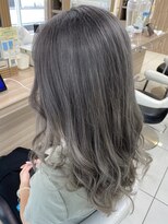 アッシュ 鶴ヶ峰1号店(Ash)&nbsp;ホワイト系カラー【ホワイトグレー】【鶴ヶ峰/相鉄線/横浜】