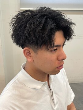 バース バイ ハピネス(BIRTH by happiness) ツイストスパイラルパーマ アップバング