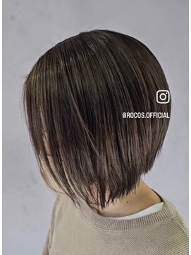 ロコス アッソ(RocoS assaut.w) 前下がりボブ×グレー